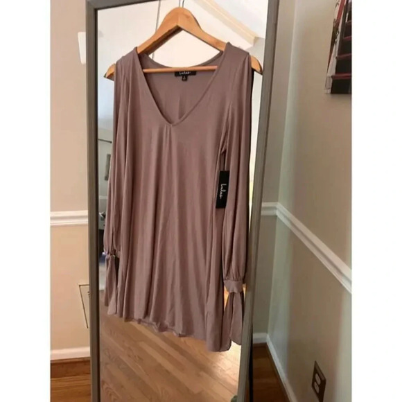 Lulu's Cold Shoulder‎ Shift Dress Size Small NWT - Picture 1 of 5